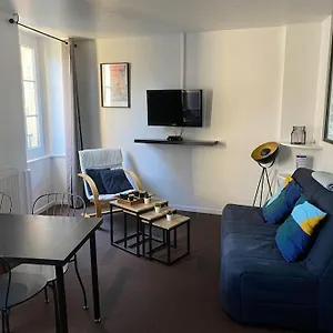 Appartement En Plein Coeur Historique De, Dinan
