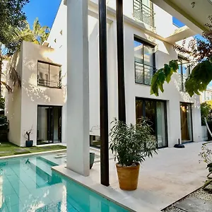  Villa Rumah Bali France